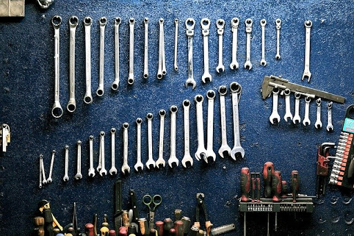 Votre service de petits bricolage a domicile a Versailles: Montage de meubles